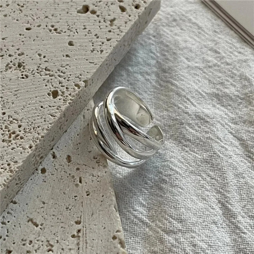 טבעת כסף מינימליסטית בעבודת יד