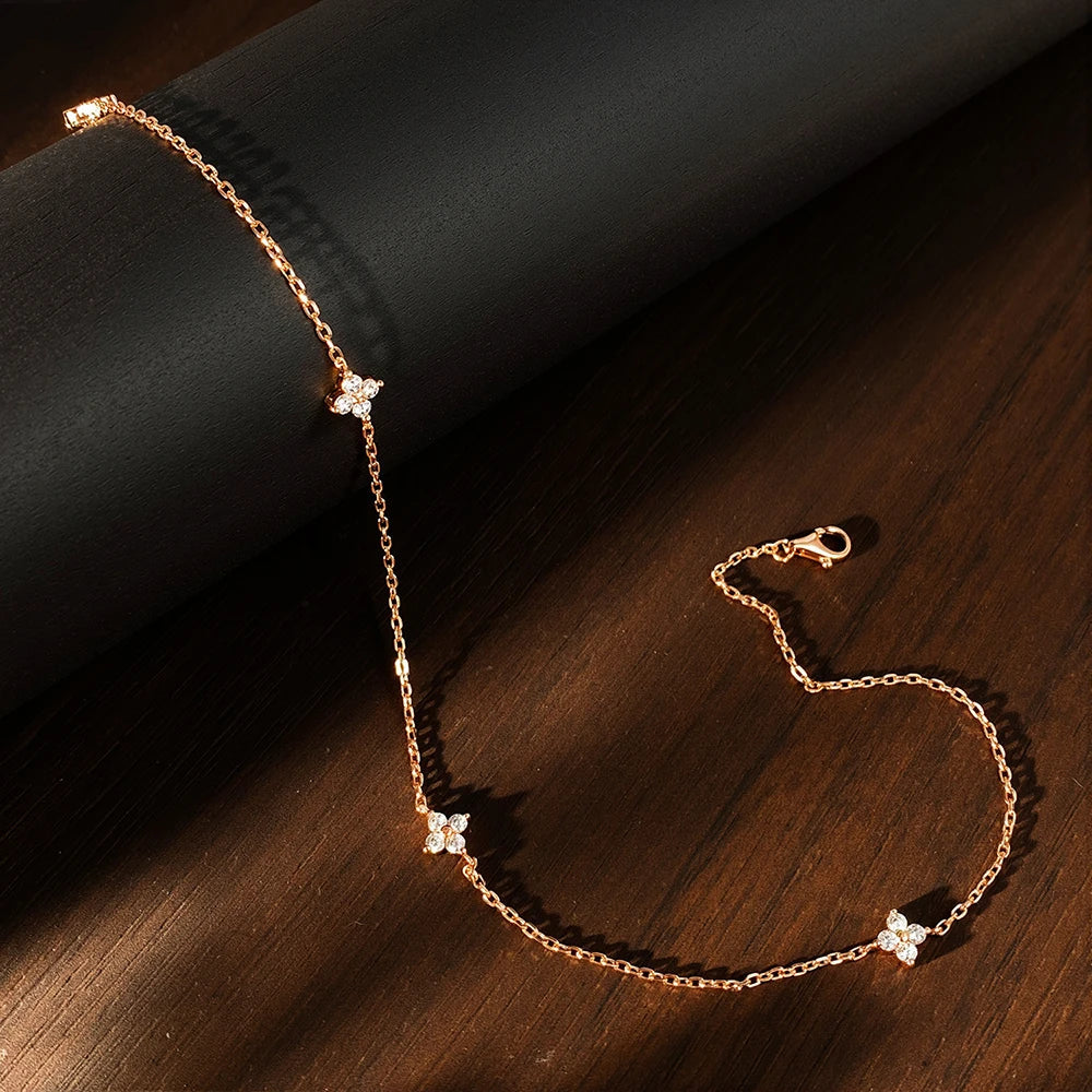 שרשרת מויסנייט תלתן עדינה