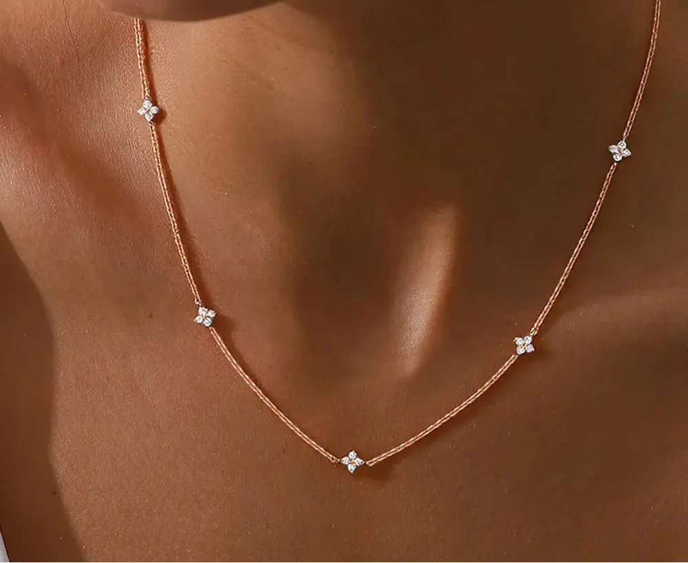 שרשרת מויסנייט תלתן עדינה